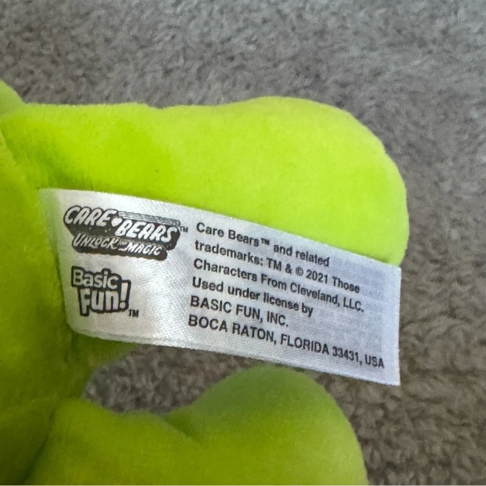 Care Bears Do Your Best Bear Plush 9” Green Kite Belly Badge